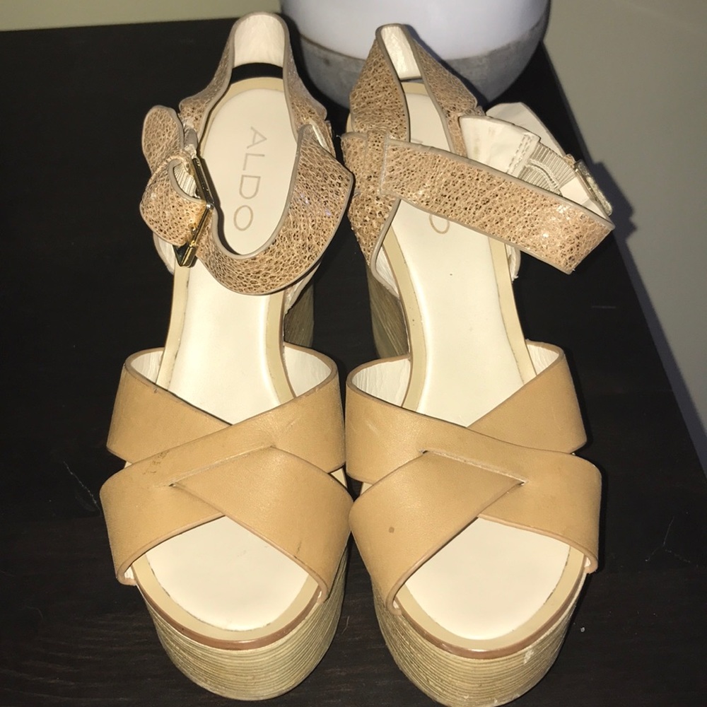 Aldo wedges!